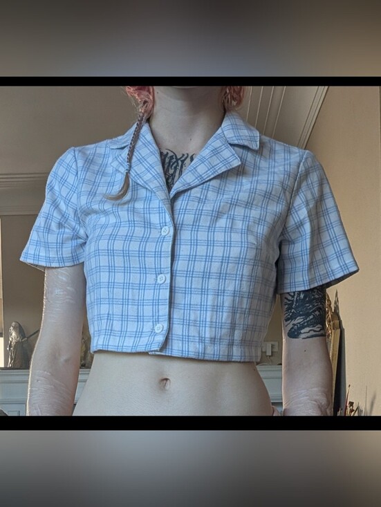 Brandy Melville Tops - Brandy Cropped Button Down